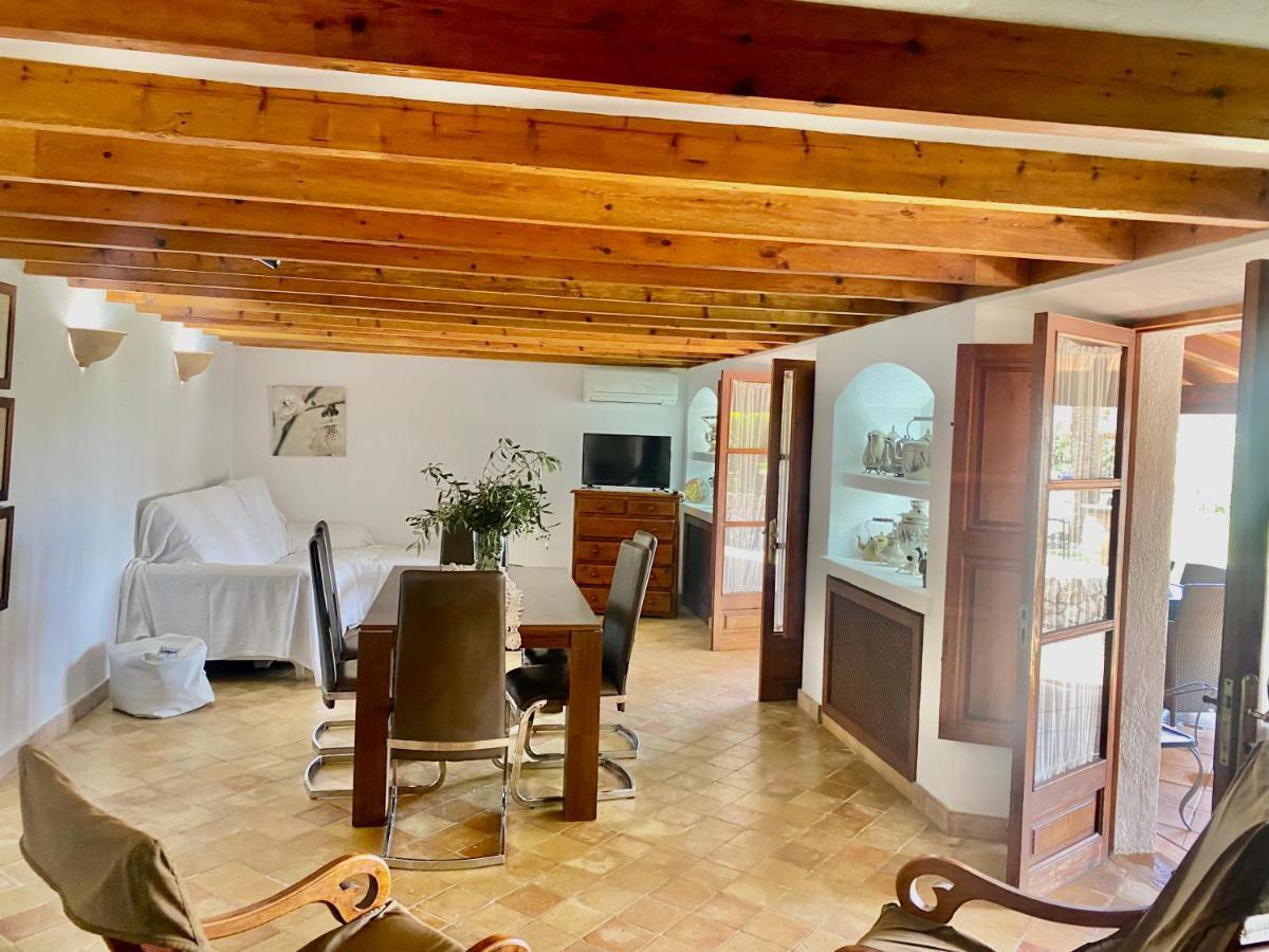 Puerto De Pollensa Villas And Apartments, With Private Mountain Ideal For Runners, Trailers,Near Puerto Pollensa Beach Approximately 5 Minutes Walking, Unique Experience In A Ullal Old Typical Mallorca House With Private Mountain And Near To The Beac Eksteriør billede